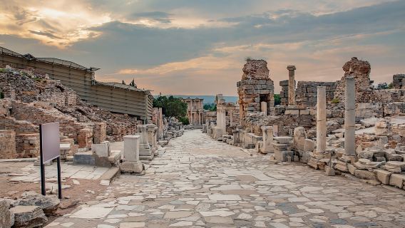 From Izmir: Ephesus Ancient City Day Tour w/Lunch