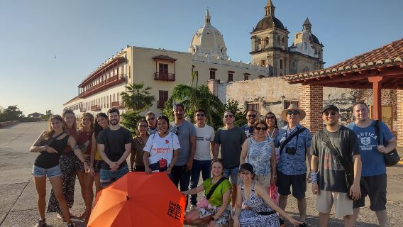 Cartagena: Historic Center and Getsemaní Shared Walking Tour