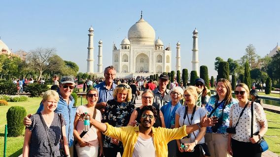Private Agra Tour: Taj Mahal, Baby Taj & Lunch from Delhi by Car