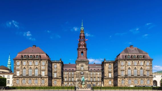 丹麥全境|商務考察翻譯|展會翻譯|旅遊陪同|醫學翻譯|名校導覽|中文/英文|如需其他語言（請諮詢客服）