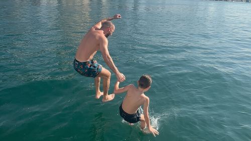 2Hrs private Sea escape Cruise, Swim, Tan & Sightsee! Day Tours 9