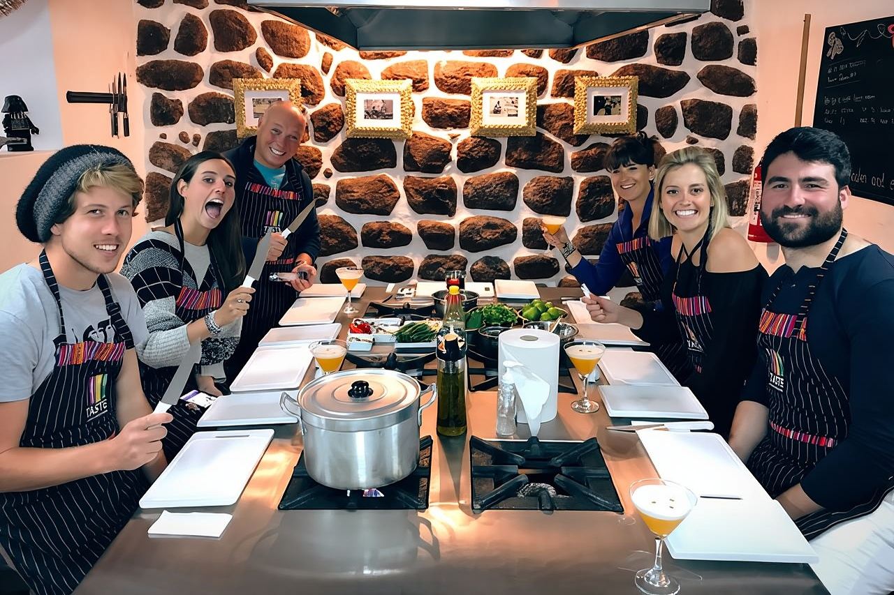 Clase práctica de cocina peruana y visita al mercado de San Pedro en Cusco