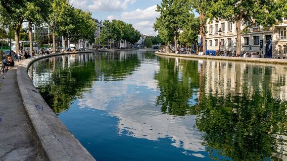 Seine River: Canal Saint-Martin Cruise from Musée d'Orsay to Parc de la Villette