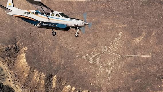 Nazca-Linien und die Oase Huacachina von Lima aus gesehen