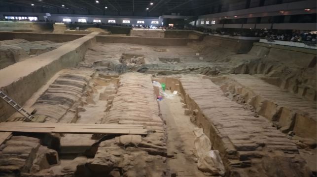 西安秦始皇帝陵博物院（兵馬俑）半日遊【秦始皇兵馬俑門票+人工講解+無線耳麥使用】