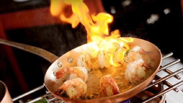 Evening Gourmet Tour 5 Course Dinner - History and Food in Old Quebec City