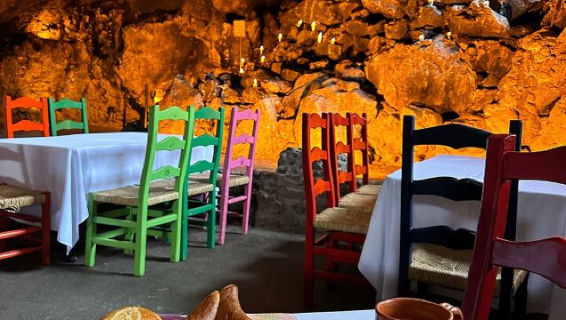 Piramidi di Teotihuacan e ristorante La Gruta (Originale)