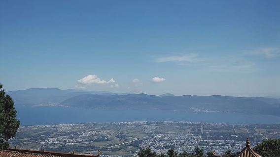 Cangshan Mountain: Mindful Hiking and Organic Homemade Food