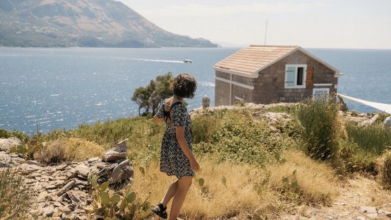 Budva: Trải nghiệm chèo thuyền kayak & đi bộ trên đảo Sveti Nikola