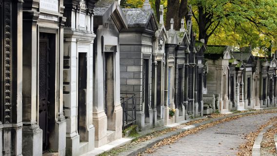 Paris: Jelajah Berjalan Kaki Perkuburan Père Lachaise