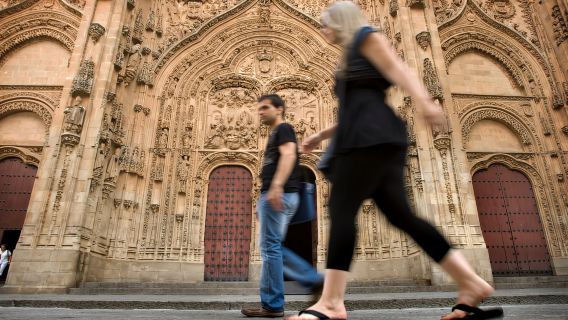 Recorrido turístico a pie por Salamanca con guía local.