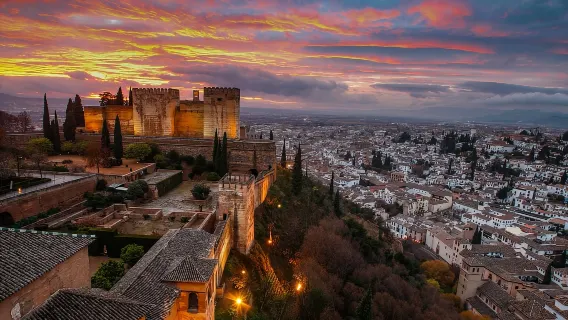 Granada: tour per piccoli gruppi dell'Alhambra e dell'Albaicín