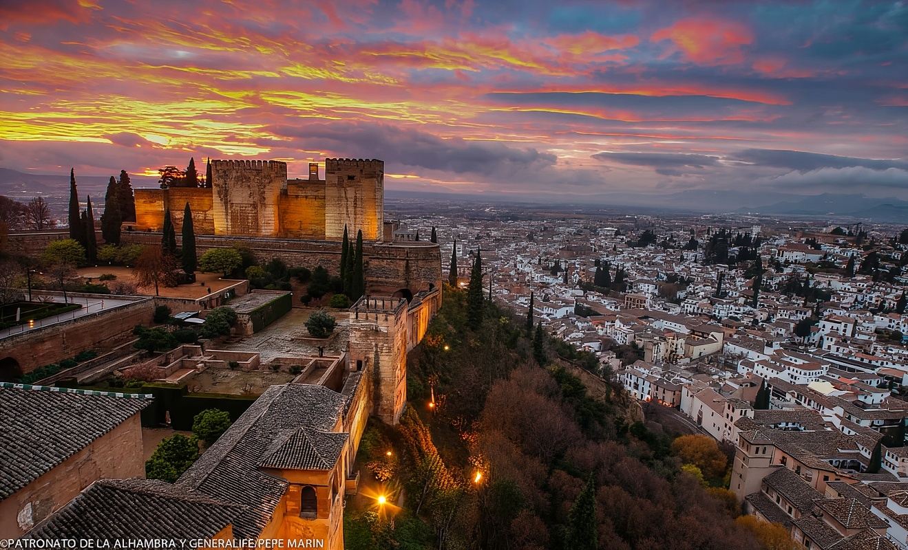Granada: tour per piccoli gruppi dell'Alhambra e dell'Albaicín