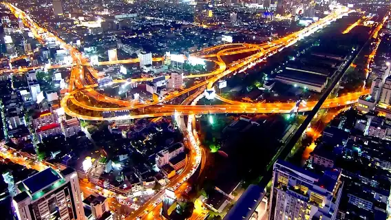 曼谷：彩虹塔陽台自助餐和觀景台