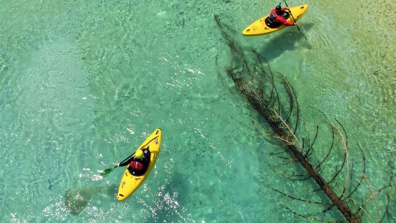 Bovec: 1-tägiger Anfänger-Kajakkurs auf dem Soča-Fluss