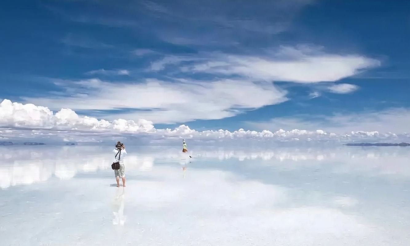 Servicio de coche privado con conductor en Bolivia/Uyuni - Espejo del cielo - Salar de Uyuni - Traslado punto a punto desde/to Hoya Andina