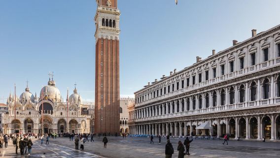 Discover the Wonders of Venice: Guided Tour with Romantic Gondola Ride