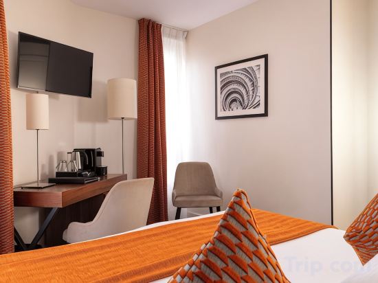 Hôtel Elysées Bassano Room Type - Superior Room