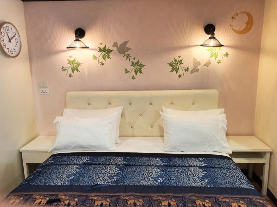 Cana Boutique Hotel - Tap to explore photos