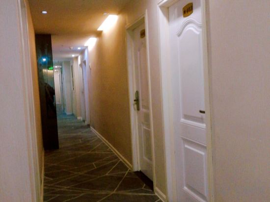 Others 4, Junfu Hostel, Wuhan