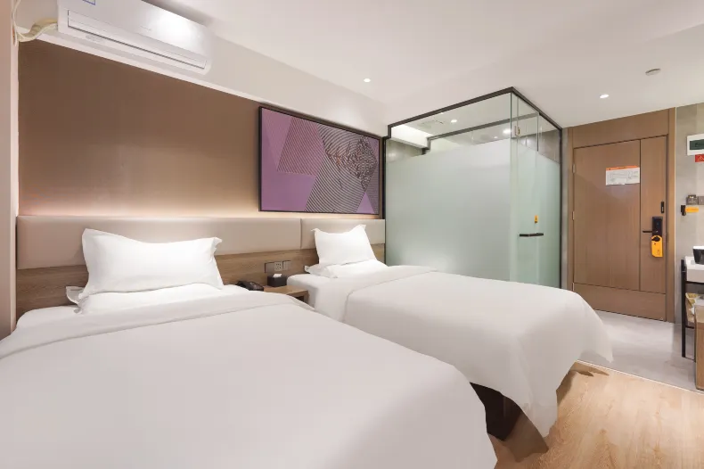 Iu Hotel (Beijing Changping Subway Station Store)