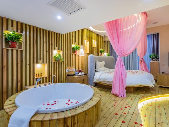 COSY FEELING HOTEL Room Type - Romantic Couples' Double Room