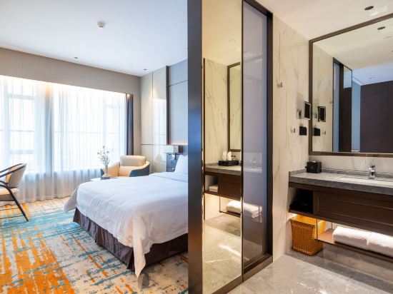 INFINITE SHINE HOTEL Room Type - Deluxe Double Room