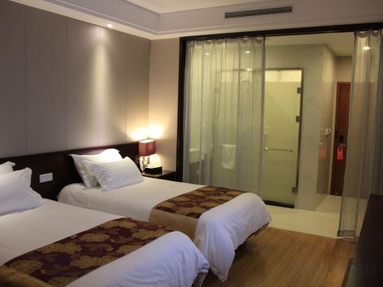 Baolong Homelike Hotel (Shanghai Changxing) Room Type - Deluxe Room (2 beds)