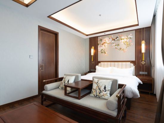 Pierr Palace Hotel (Beijing Nanluo Guxiang) Room Type - Premier Deluxe Room (Double bed)