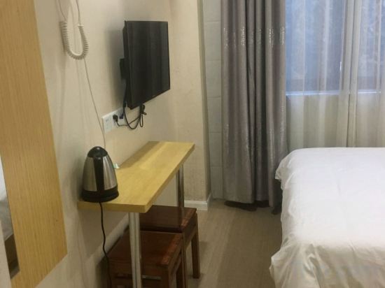 Others 3, Xinming Hostel, Shanghai