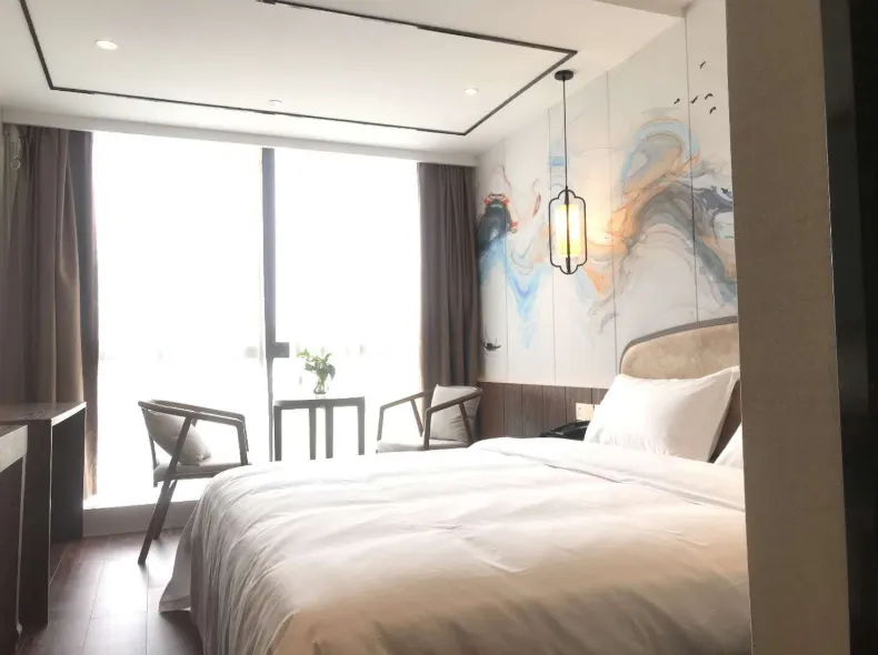 Nanjing Yueyahu Apartment