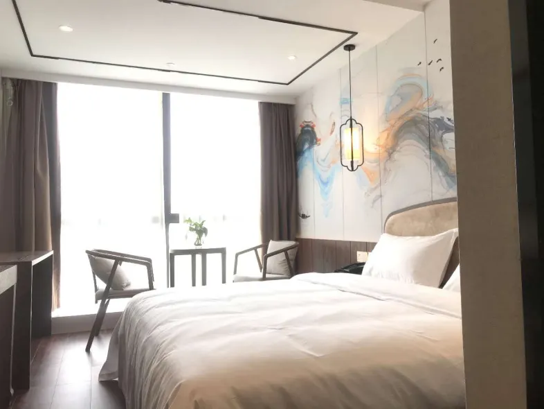 Nanjing Yueyahu Apartment