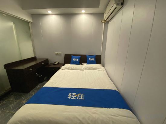 Others 3, Leisen Hotel, Shanghai