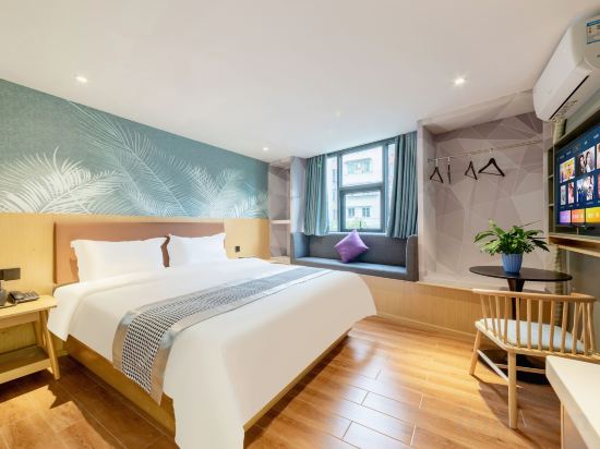 Zhaoying Hotel