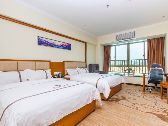 Yuhu International Hotel Room Type - Lakeside Deluxe Twin Room With Panoramic Floor-To-Ceiling Window & Kung Fu Tea Set
