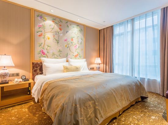 Panyu Hotel Room Type - Deluxe Suite
