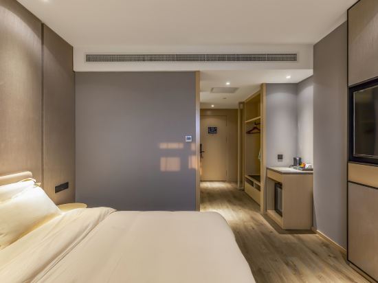 At Mlily Hotel Room Type - Superior Memory Foam Double Room