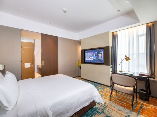 INFINITE SHINE HOTEL Room Type - Premium Queen Room