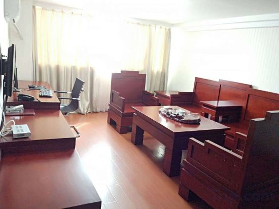 Others 4, Yifeng Business Motel, Shanghai