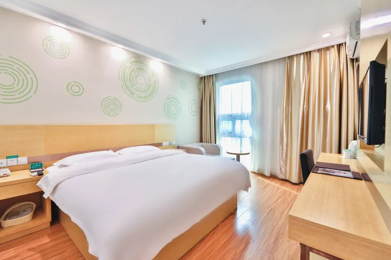 GreenTree Alliance Hotel (Beijing Daxing District Yizhuang Jiugong Subway Station)