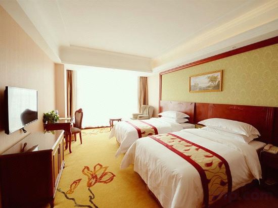 Vienna Hotel Shanghai Hongqiao Hub Jiading New City - Tap to explore photos