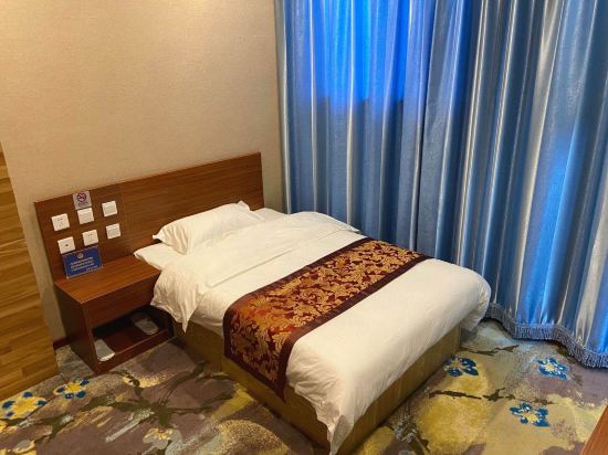 qianxunqingshe Hotel - Tap to explore photos