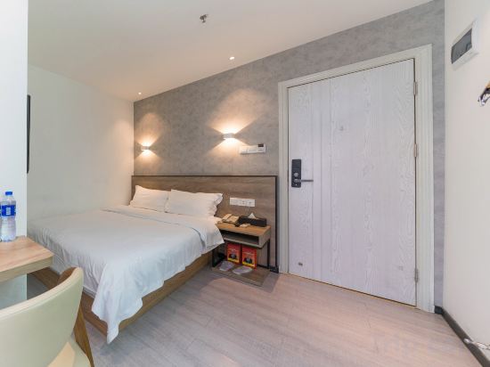 Orchid Hotel Room Type - Premium Queen Room