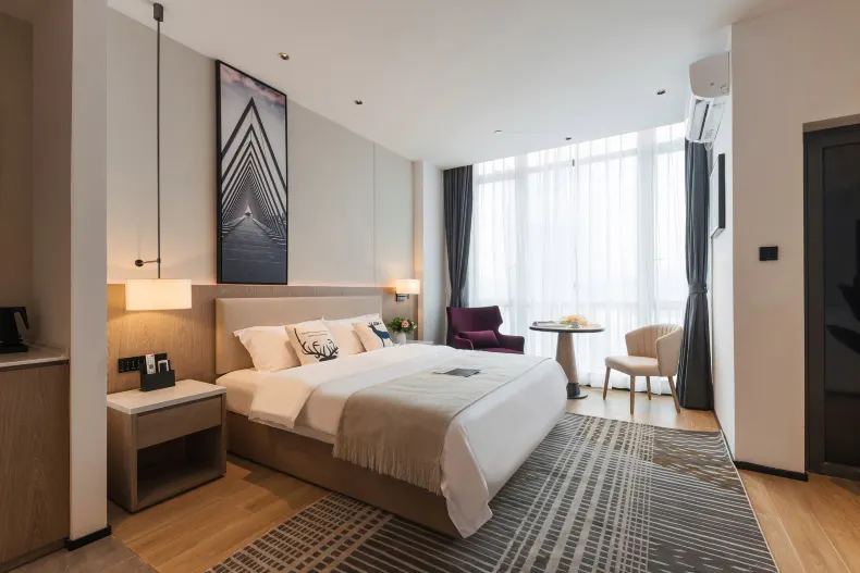 livetour International Apartment (Guangzhou Greenland Central Plaza Shenzhou Road Subway Station)