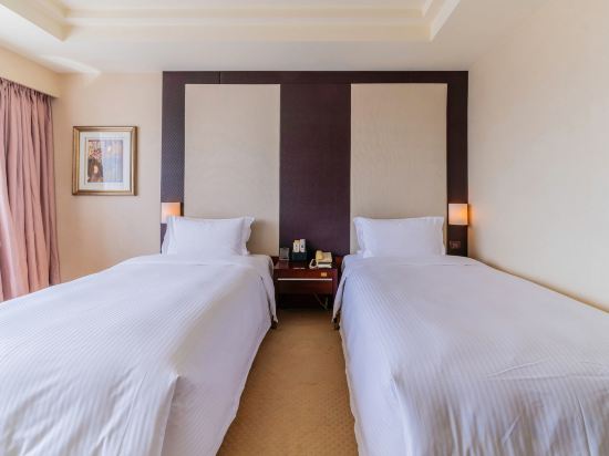 Hotel Fortuna Room Type - Deluxe Room (2 Beds)