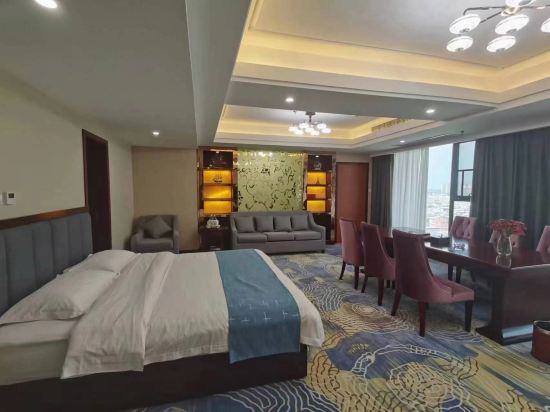 Others 3, Asia Hotel, Huanggang