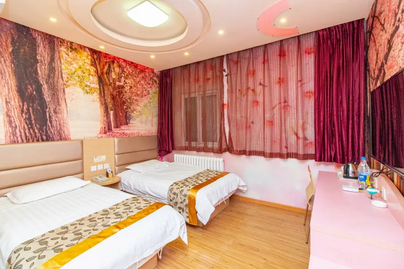 Joy Inn (Qianfoshan)