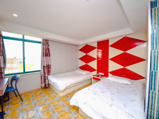 Dayu 98 Chain Hotel Room Type - Deluxe Double Room