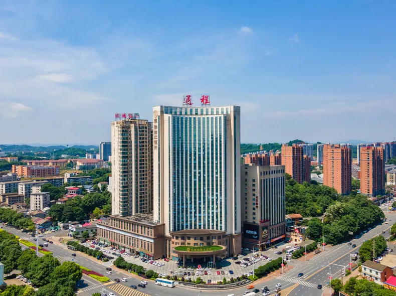 Yiyang Dolton International Grand Hotel