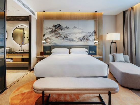 Park Plaza Hotel Beijing CBD Area Room Type - Deluxe Suite(Reception Room +Bathtub + CapsuleCoffee Machine + Bare Cotton Bedding) Park Plaza Hotel Beijing CBD Area Room Type - Deluxe Suite(Reception Room +Bathtub + CapsuleCoffee Machine + Bare Cotton Bedding)